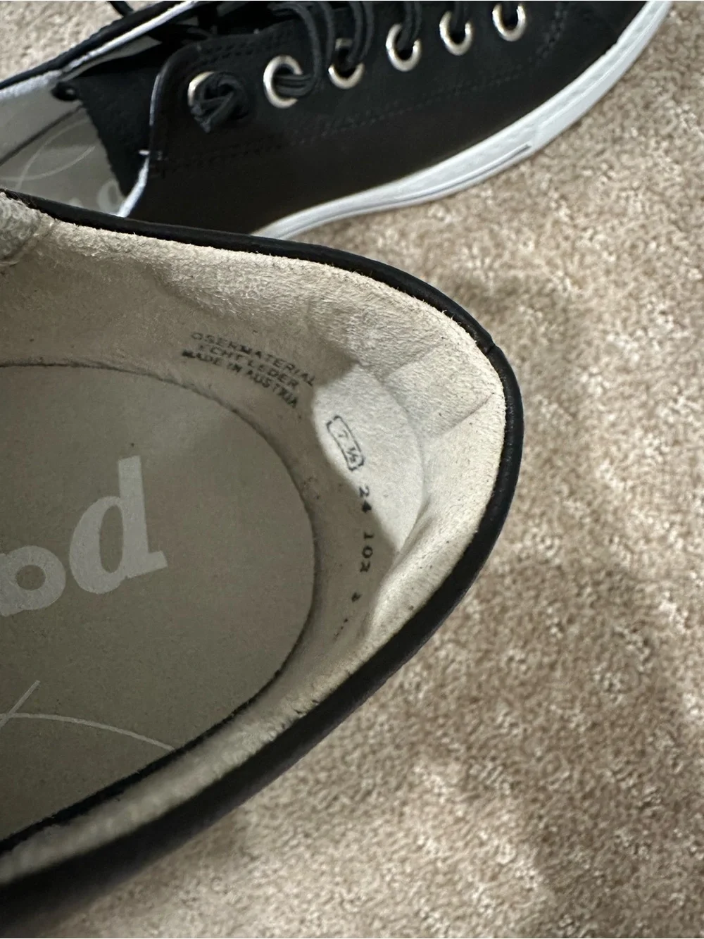 Paul Green Hadley Black Leather Low-Top Sneakers with White Sole